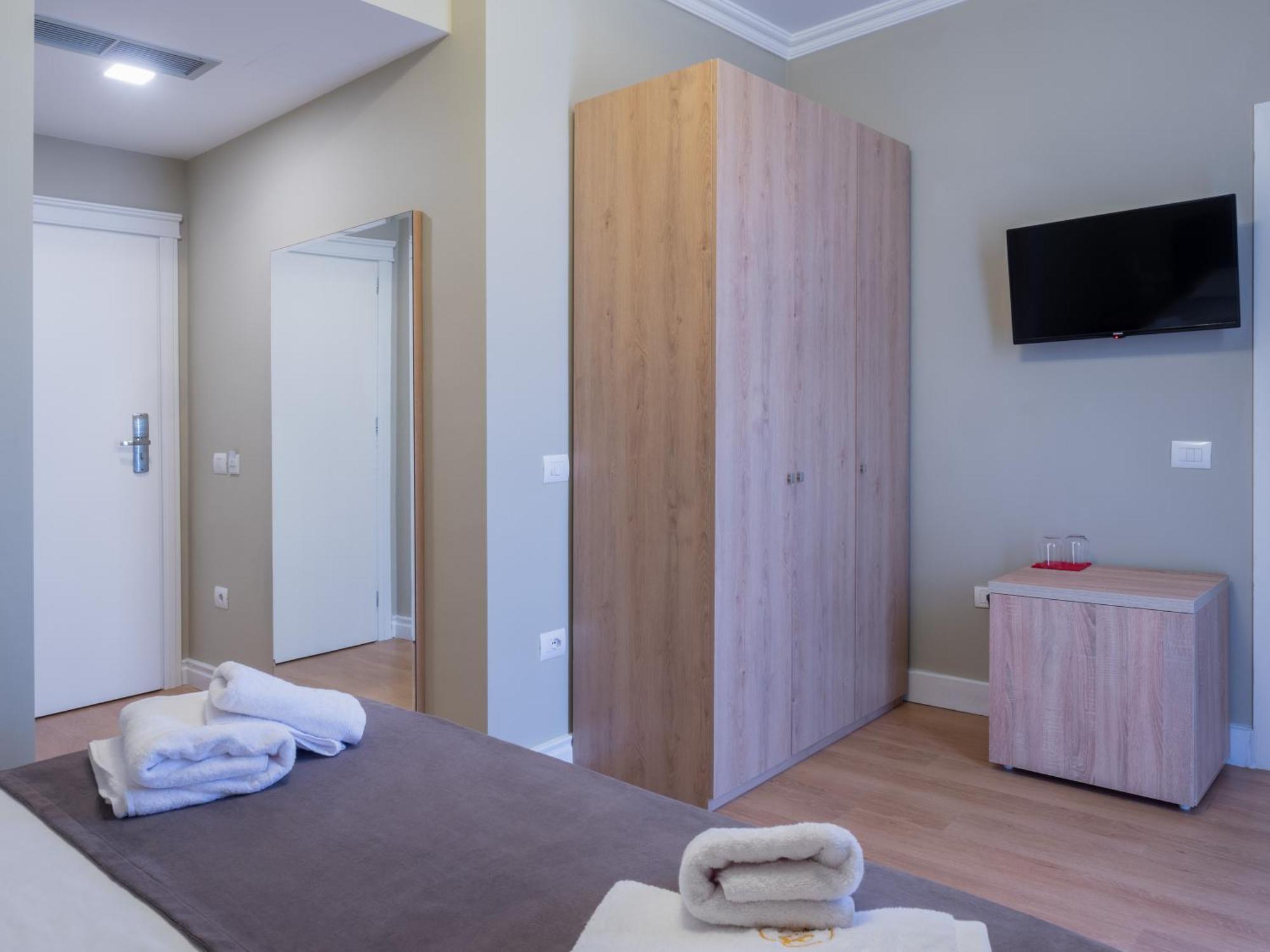 Nia Boutique Hotel By Rapo'S Resort Himare Luaran gambar