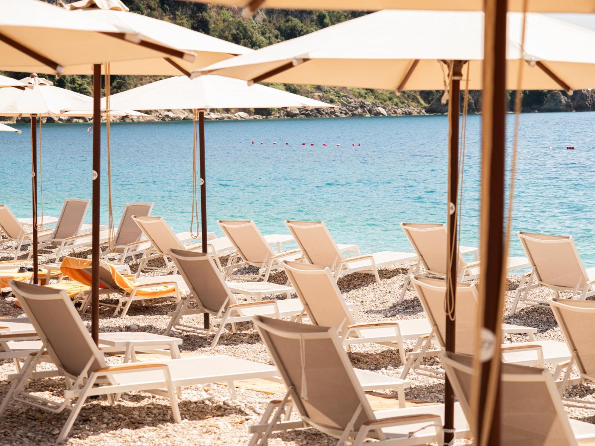 Nia Boutique Hotel By Rapo'S Resort Himare Luaran gambar